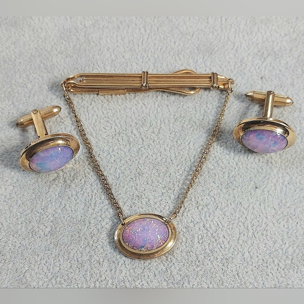 Vintage Gold With Opal Stone Tie Bar and Cufflinks